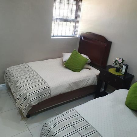 Mi Casa Guest House Uitenhage Exteriér fotografie