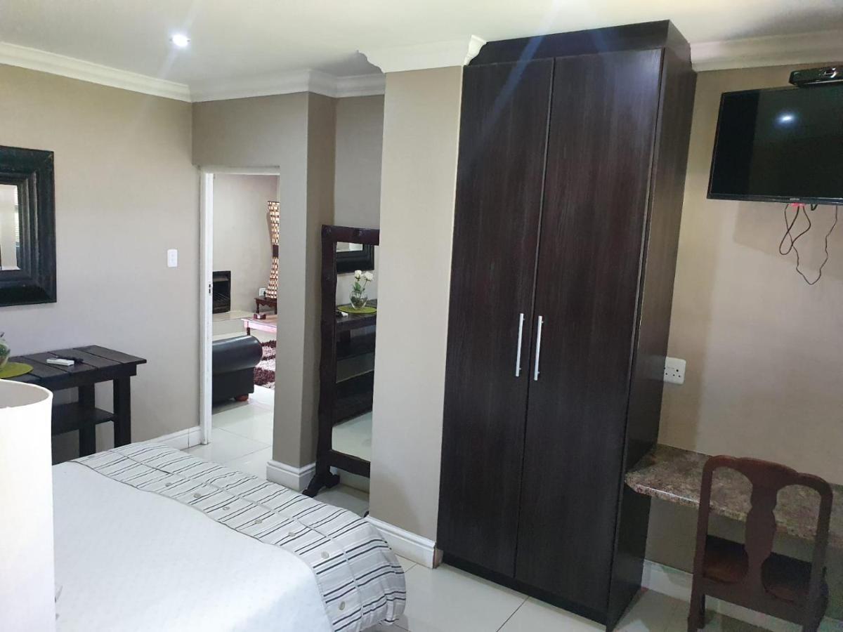 Mi Casa Guest House Uitenhage Exteriér fotografie