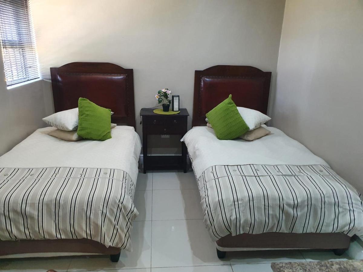 Mi Casa Guest House Uitenhage Exteriér fotografie